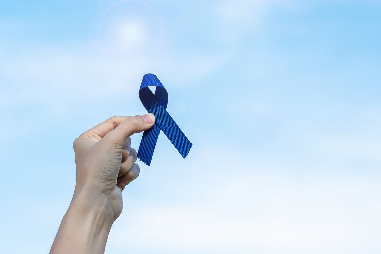 Março Azul Marinho: vamos falar sobre o câncer colorretal